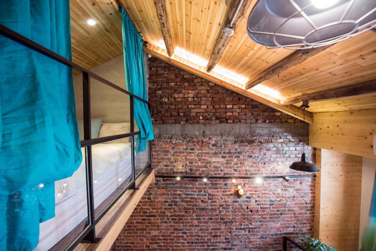 Small Bridge Good Home Tainan Exterior foto